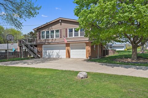 302 Summit St, Algonquin, IL 60102 photo 1