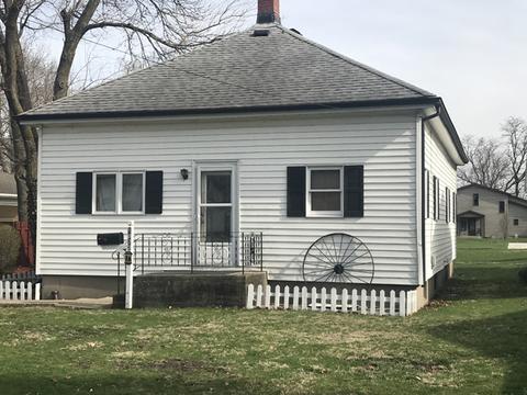 1922 Main St, Peru, IL 61354 photo 2