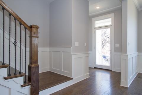 1375 E 64th St, Chicago, IL 60637 photo 2