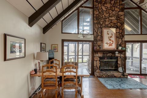 2806 S Riverside Dr, Mchenry, IL 60050 photo 8