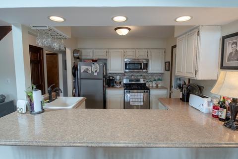 2806 S Riverside Dr, Mchenry, IL 60050 photo 10