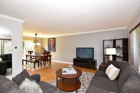 1103 Juniper Ln, Mount Prospect, IL 60056 photo 16