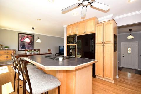 1103 Juniper Ln, Mount Prospect, IL 60056 photo 5
