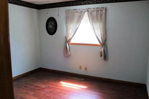 513 E Wall St, Morrison, IL 61270 photo 12