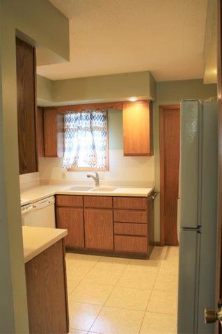 513 E Wall St, Morrison, IL 61270 photo 7