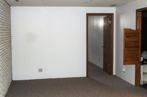 513 E Wall St, Morrison, IL 61270 photo 20