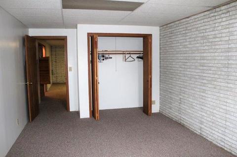 513 E Wall St, Morrison, IL 61270 photo 25