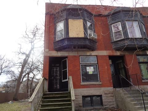 2451 E 74th St, Chicago, IL 60649 photo 1