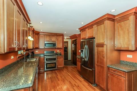 533 Hawthorne Ave, Bartlett, IL 60103 photo 7