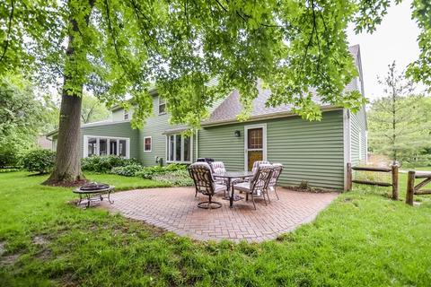 533 Hawthorne Ave, Bartlett, IL 60103 photo 3