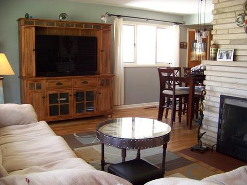 649 E Meyer St, Monticello, IL 61856 photo 5