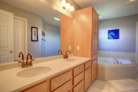 402 Deerpath St, Tolono, IL 61880 photo 33