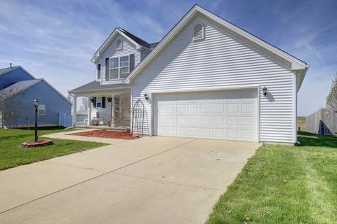 402 Deerpath St, Tolono, IL 61880 photo 3
