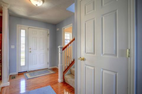402 Deerpath St, Tolono, IL 61880 photo 9