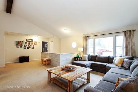 520 Santa Barbara Rd, Mchenry, IL 60051 photo 3