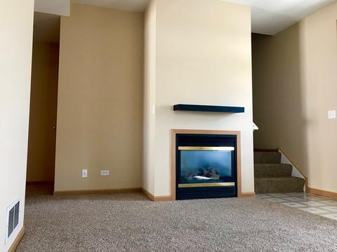 2129 Union Mill Dr, Aurora, IL 60503 photo 2