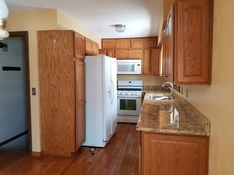 10907 2nd St, Roscoe, IL 61073 photo 5