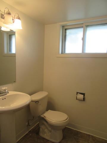 1072 Marshall Dr, Des Plaines, IL 60016 photo 13