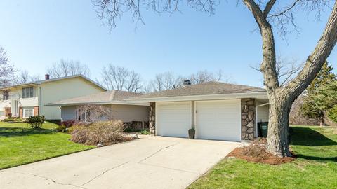 1410 Rosedale Ln, Hoffman Estates, IL 60169 photo 2