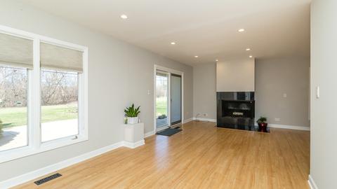 1410 Rosedale Ln, Hoffman Estates, IL 60169 photo 9