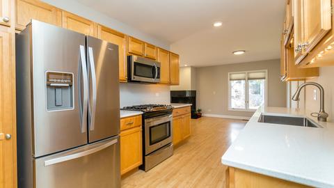 1410 Rosedale Ln, Hoffman Estates, IL 60169 photo 14