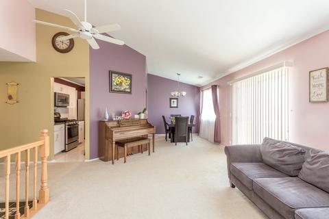 1514 Camden Ct #B2, Wheeling, IL 60090 photo 2