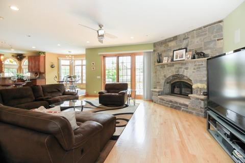 2275 Webster Ln, Des Plaines, IL 60018 photo 7
