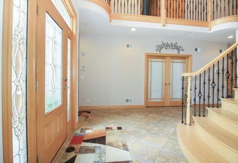 2275 Webster Ln, Des Plaines, IL 60018 photo 3