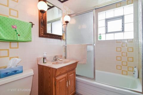 18 N School St, Addison, IL 60101 photo 8