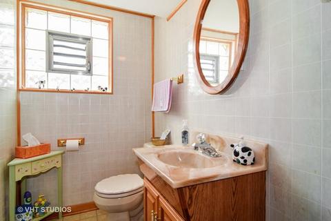 18 N School St, Addison, IL 60101 photo 9