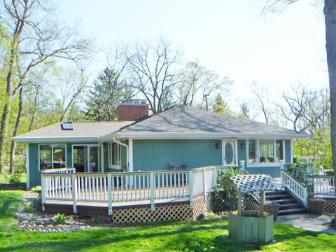 35 W257 Pearson Dr, Wayne, IL 60184 photo 1