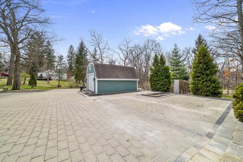35 W257 Pearson Dr, Wayne, IL 60184 photo 3