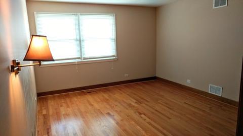 4026 Carousel Dr, Northbrook, IL 60062 photo 9