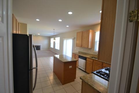 2434 Cushing Ln, Aurora, IL 60503 photo 4