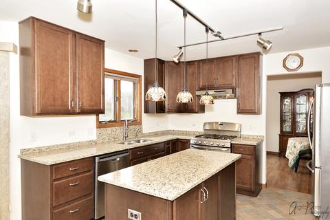 1509 Pine St, Spring Grove, IL 60081 photo 10