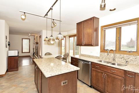 1509 Pine St, Spring Grove, IL 60081 photo 14