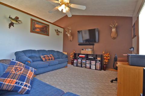 3874 E 2050th Rd, Serena, IL 60549 photo 2