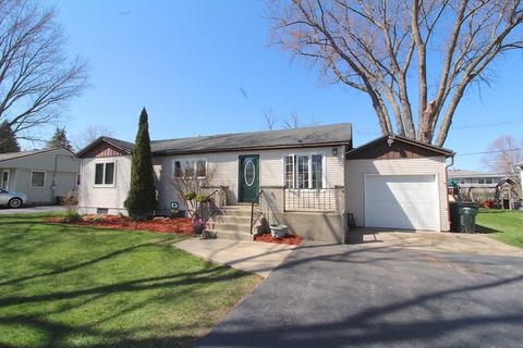 1706 Grandview Dr, Johnsburg, IL 60051 photo 2