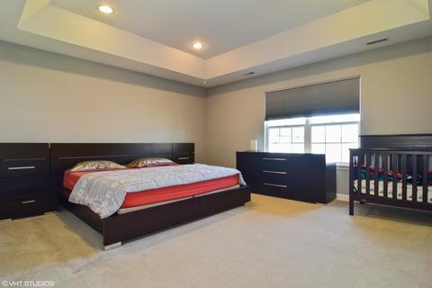 2104 Amelia Ln, Hoffman Estates, IL 60192 photo 10