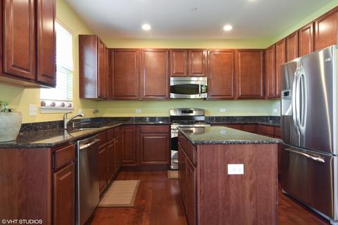 2104 Amelia Ln, Hoffman Estates, IL 60192 photo 5