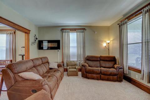 334 E Pells St, Paxton, IL 60957 photo 5
