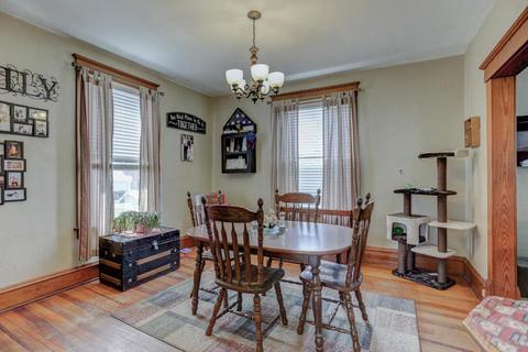 334 E Pells St, Paxton, IL 60957 photo 9