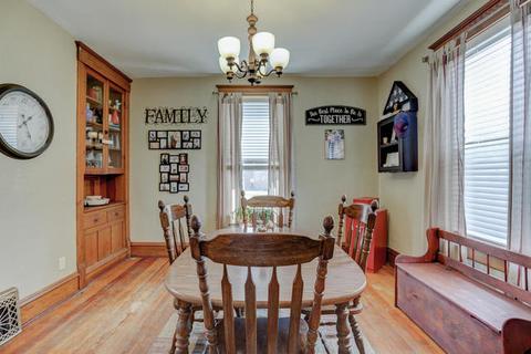 334 E Pells St, Paxton, IL 60957 photo 8