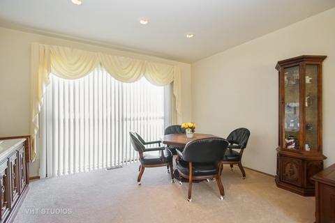 958 Willson Dr, Des Plaines, IL 60016 photo 7
