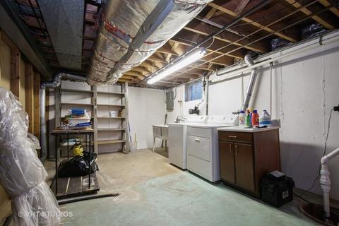958 Willson Dr, Des Plaines, IL 60016 photo 18