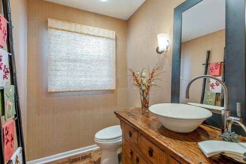 1065 Heather Rd, Deerfield, IL 60015 photo 9
