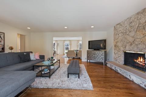 1065 Heather Rd, Deerfield, IL 60015 photo 8