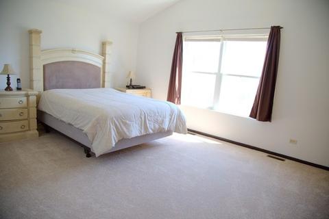 1610 Lake Pointe Dr, Plainfield, IL 60586 photo 7