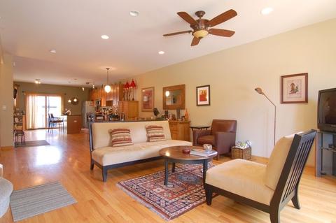 462 E 42nd St, Chicago, IL 60653 photo 3