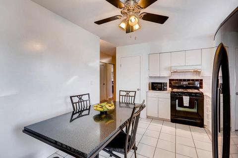 760 Devonshire Dr, Des Plaines, IL 60018 photo 8